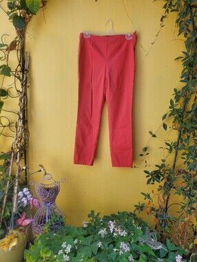 Women's Cropped Slim Pants in Coral